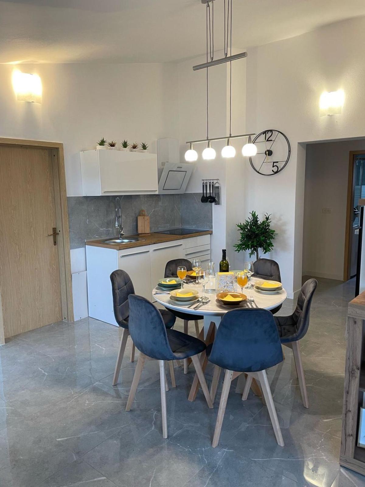 Apartments Mia Bibinje Ngoại thất bức ảnh